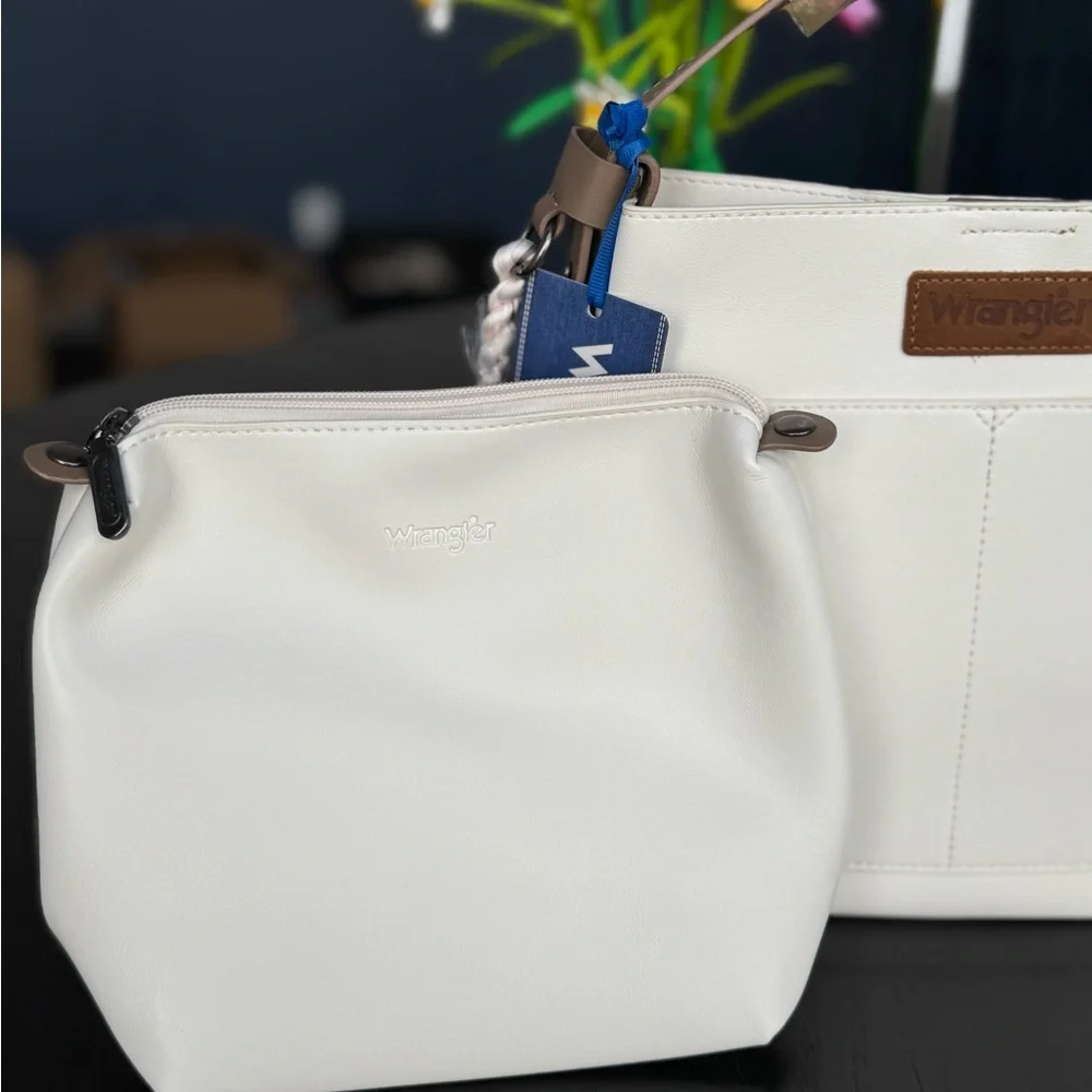 Wrangler 2Pc Set Beige- Coffee NWT